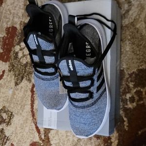 NEW Adidas cloudfoam running shoes